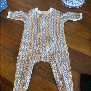 Roller Rabbit Multicolor Elephant Print Kids Footie